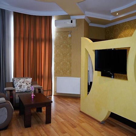 Hotel Monopoli クタイシ エクステリア 写真