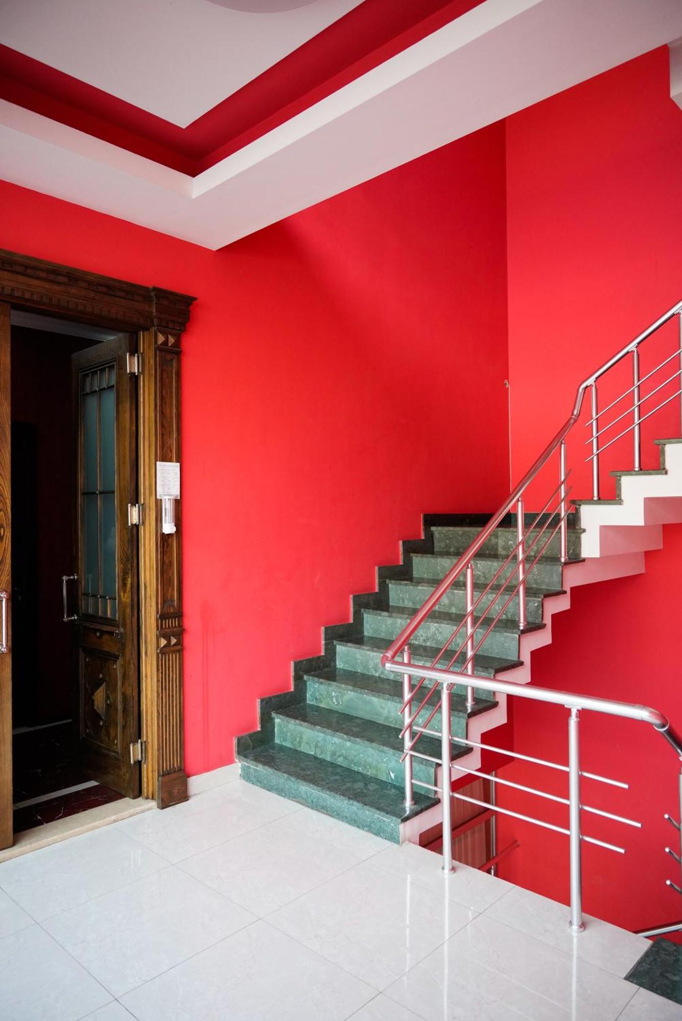 Hotel Monopoli クタイシ エクステリア 写真