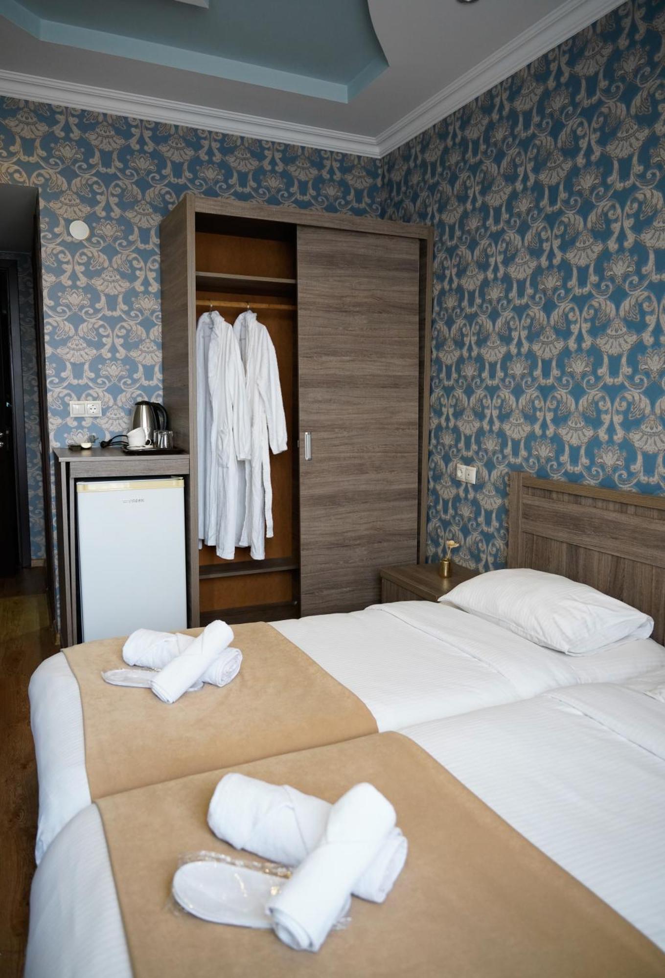 Hotel Monopoli クタイシ エクステリア 写真