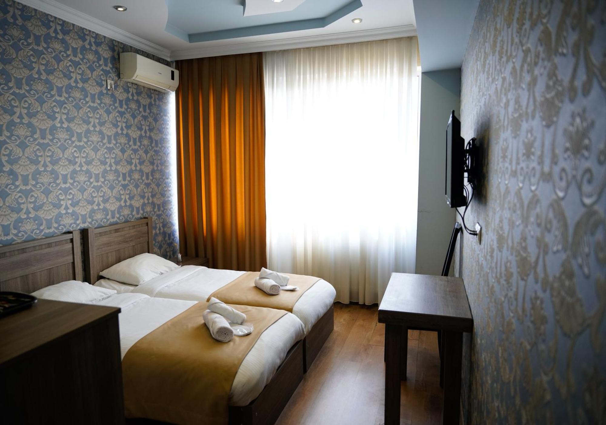Hotel Monopoli クタイシ エクステリア 写真